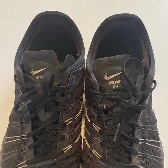 Nike Free TR 6 Runners - Picture 4 of 6